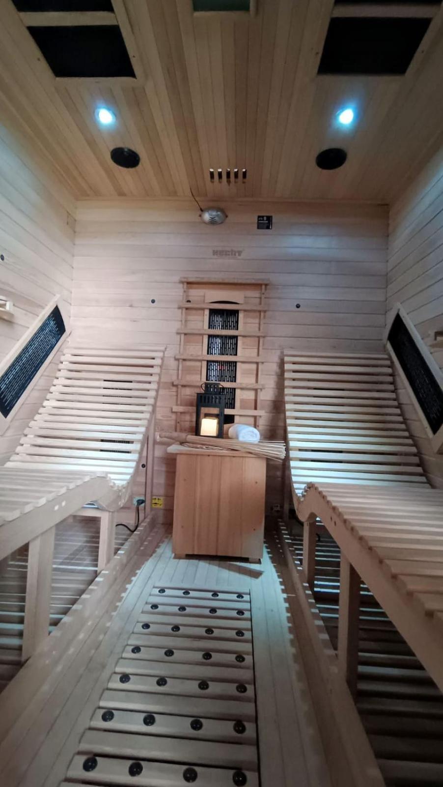 Guest House Sherpa โมราฟสกา เชโบวา ภายนอก รูปภาพ