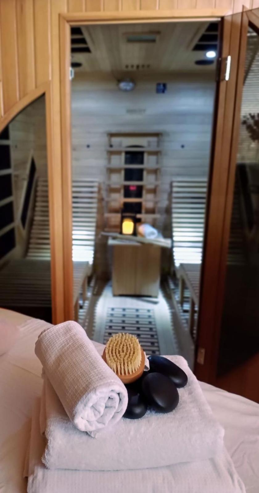 Guest House Sherpa โมราฟสกา เชโบวา ภายนอก รูปภาพ